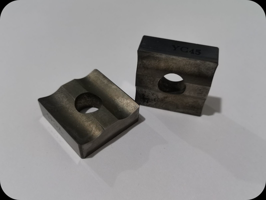 Khai thác cacbua YC45 Chèn lưỡi cắt CNC màu bạc cho thép đúc