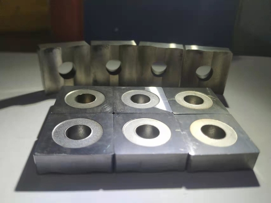 Dao cắt tiện CNC YS2T 1960 MPa Hoàn thiện bán với lỗ tròn